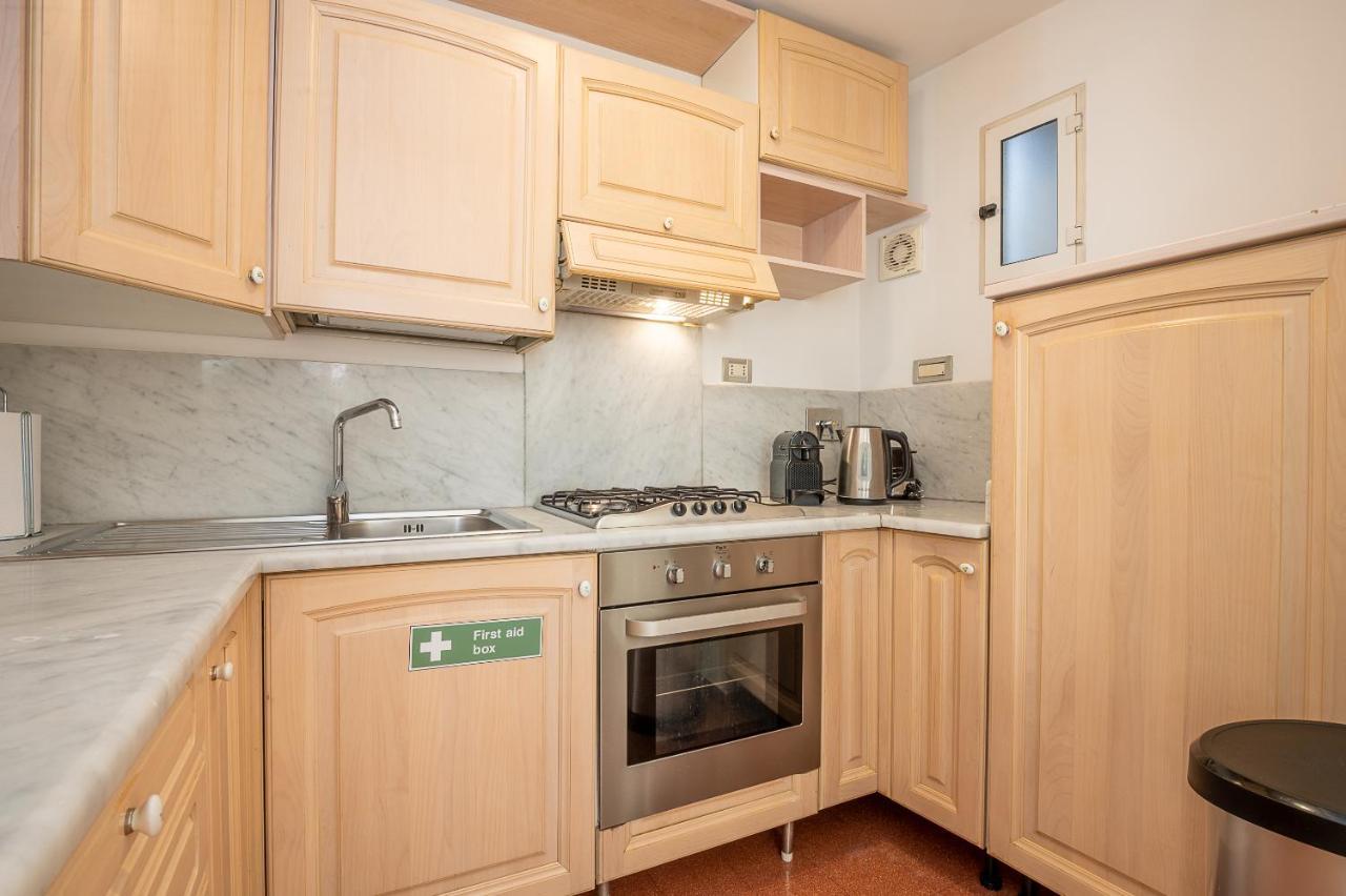 Ninetyone Via Sistina Apartment Spanish Steps Рим Екстериор снимка